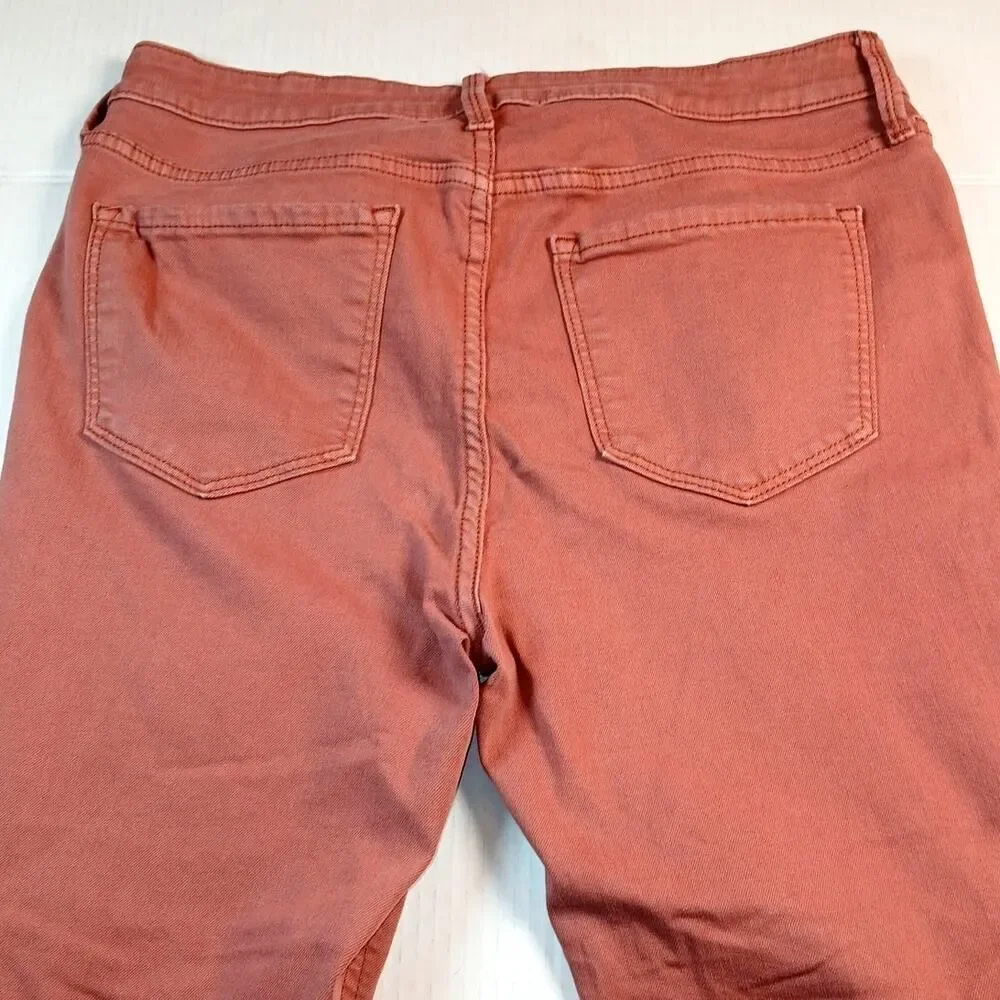 Old Navy Rockstar Girls Super Skinny Salmon Colored Jeans - Size 12